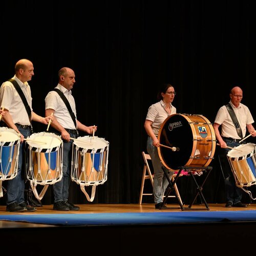 Im Mai hatten wir das Vergnügen, den "Trummel-Träff" in Ägeri zu begleiten. 🥁
Während des Konzerts durften wir unser...